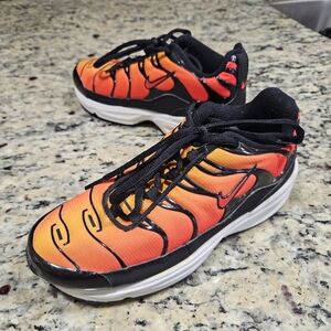 Nike Air Max Plus TN (GS) 3Y Orange Black White Sneakers 604133-800 Sunset